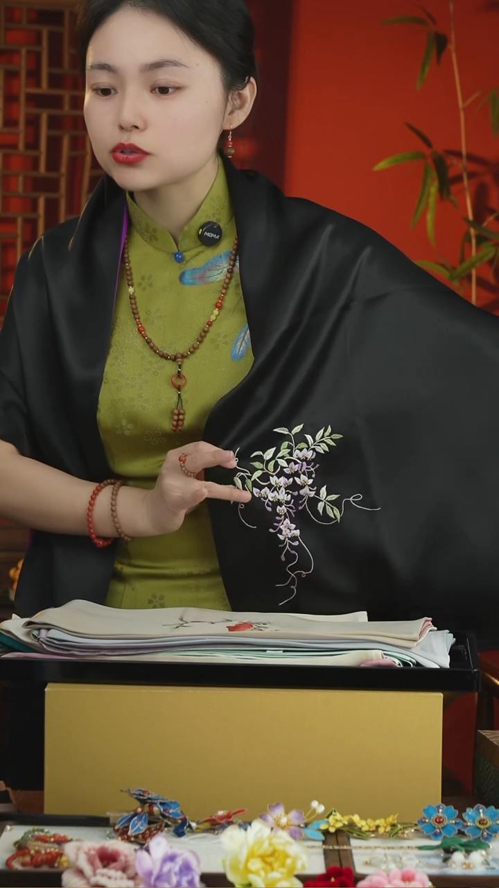 刺绣闪购苏绣桑蚕丝围巾