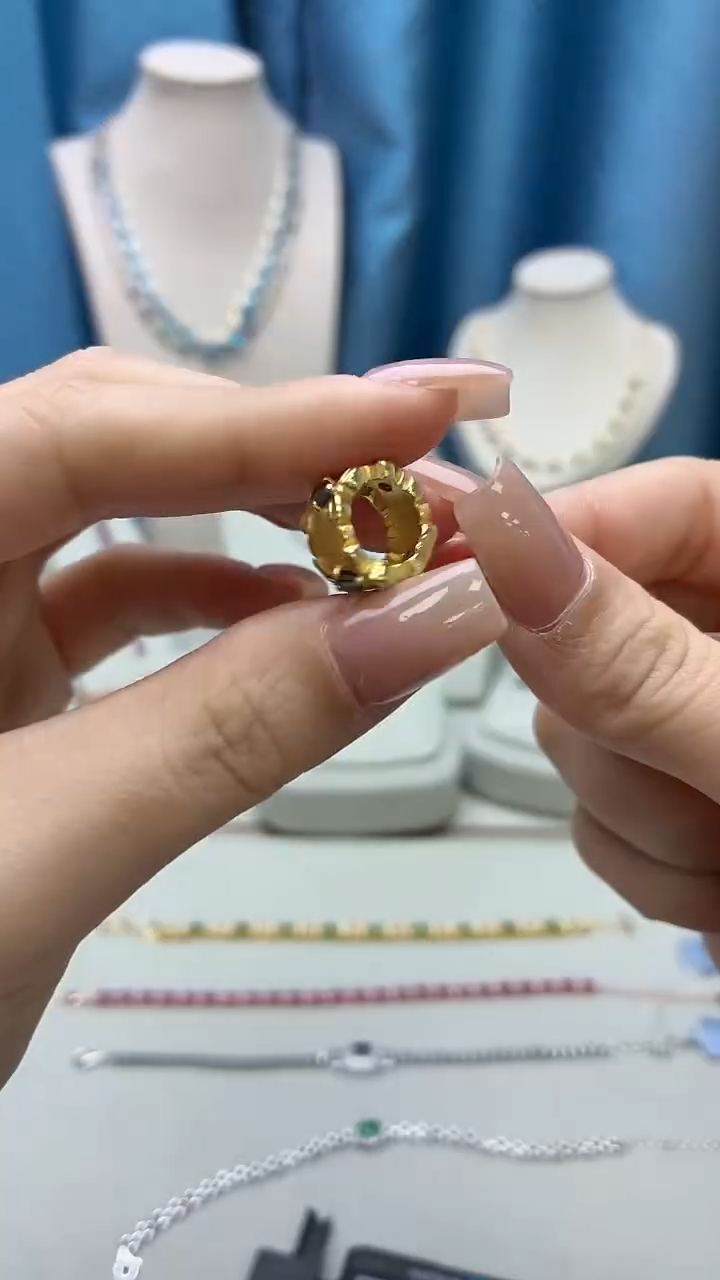 吊坠(不含链)蓝宝石银S925镶嵌290JH0102产品一个（多样性）