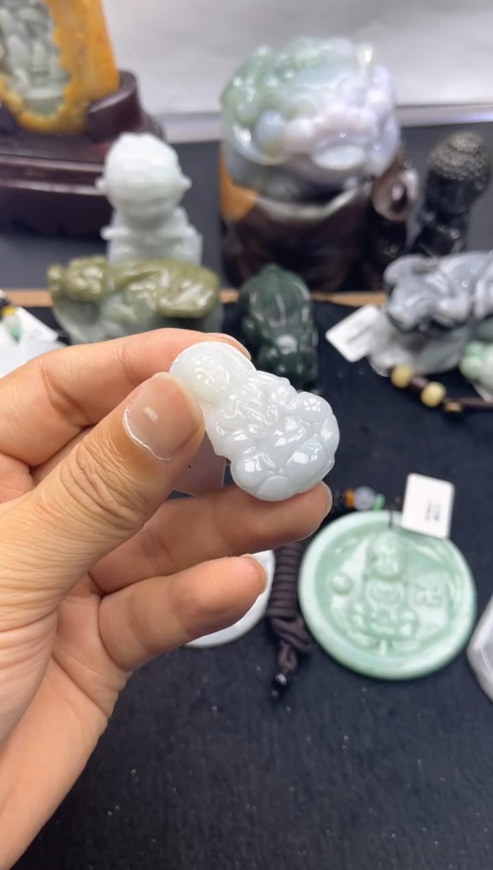 【闪购商品】翡翠颈饰未镶嵌00000184