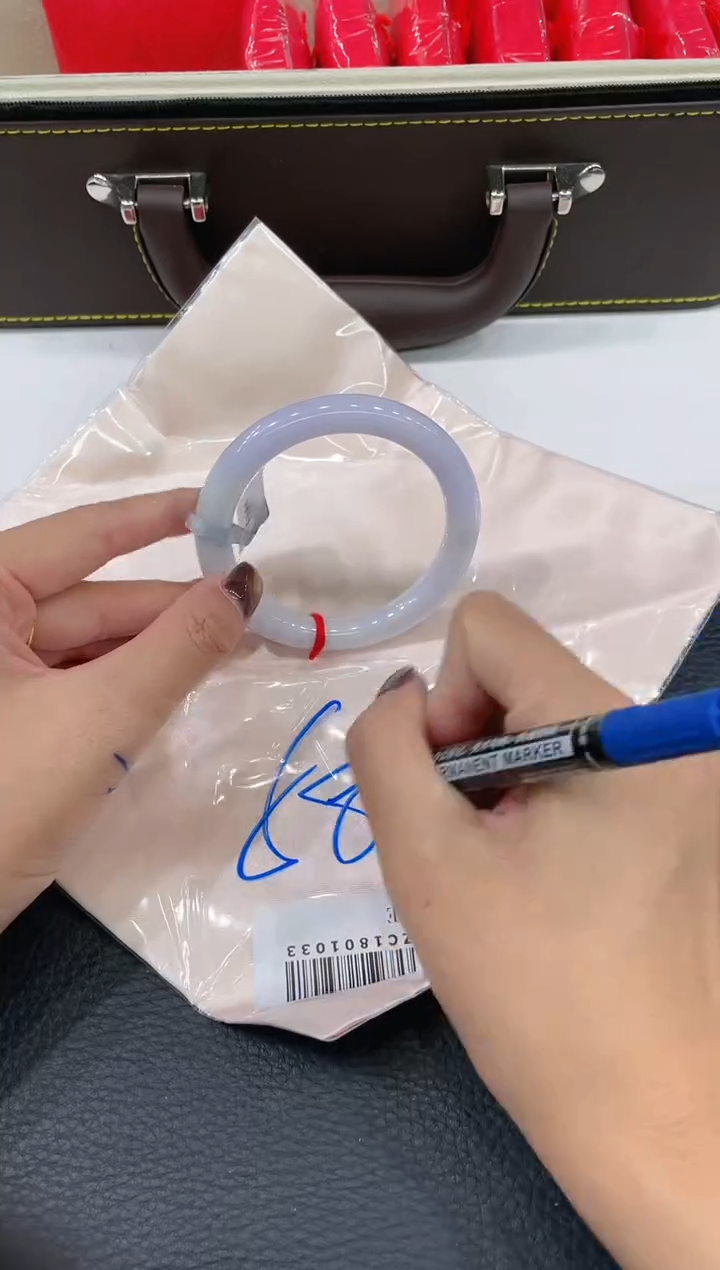 【闪购商品】翡翠手镯未镶嵌手镯