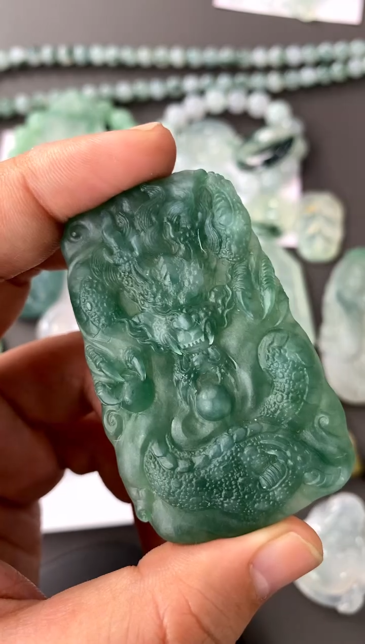 【闪购商品】定制翡翠未镶嵌龙牌