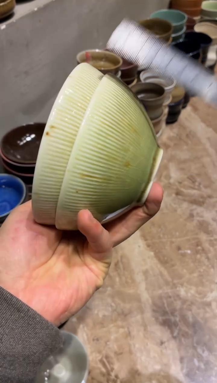 瓷片左*92枣花万福碗2个