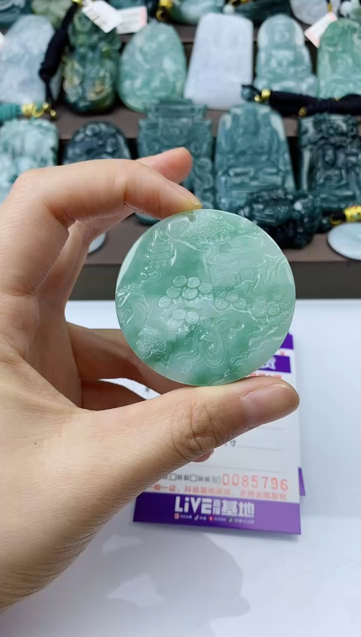 翡翠未镶嵌颈饰多样性一件发货