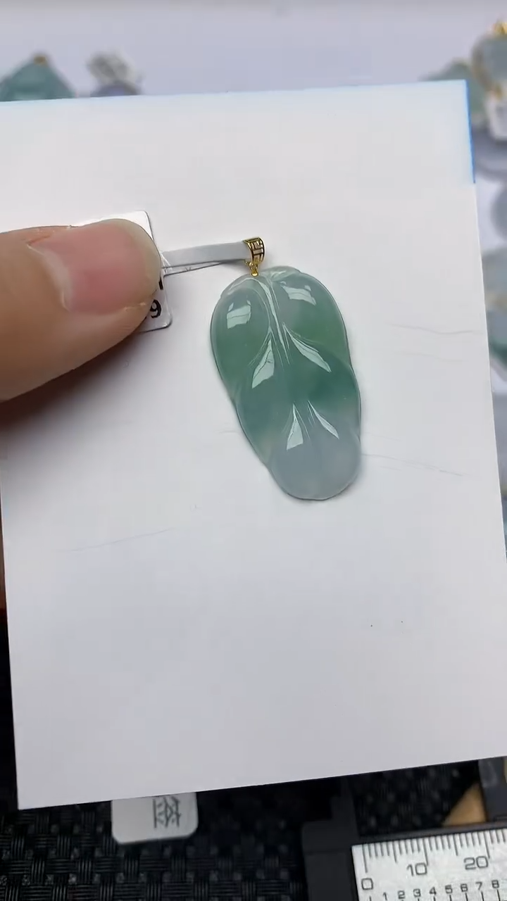 【闪购商品】翡翠颈饰18K金镶嵌天然翡翠a货