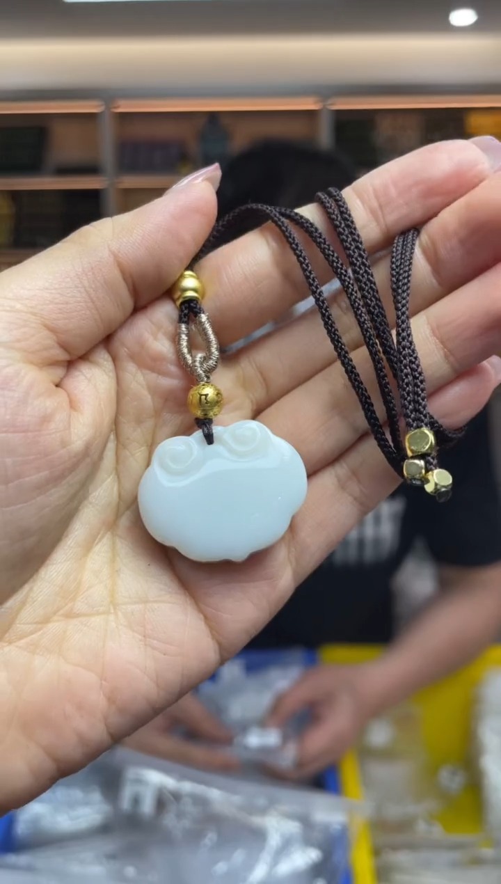 【闪购商品】和田玉·未镶嵌多样性发一件