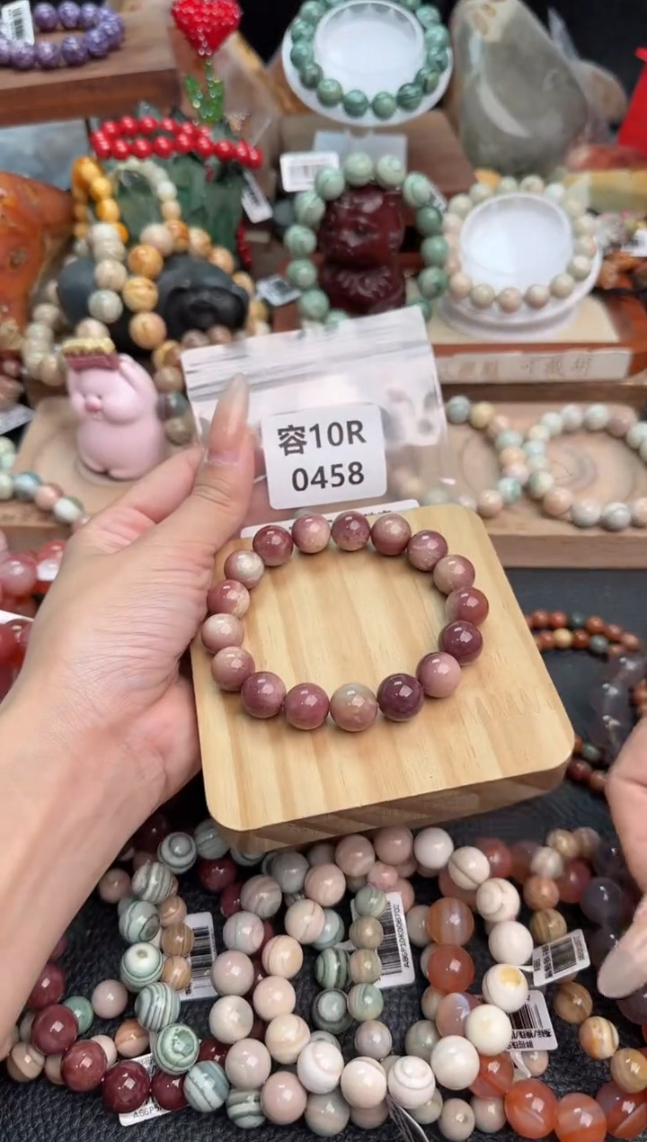 【闪购商品】石英质玉手链未镶嵌10R0458