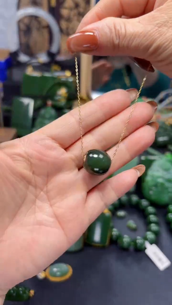 【闪购商品】和田玉（碧玉）吊坠(赠链)18K金镶嵌1