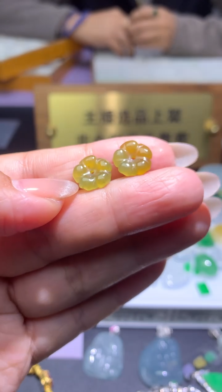 【闪购商品】定制翡翠未镶嵌毛货