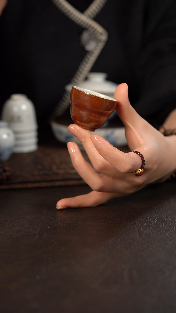 【闪购商品】杯聚澜堂红金花釉小葫芦杯