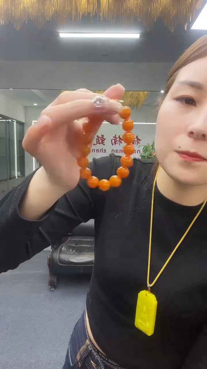 黄色卡12手串多样性发货一件