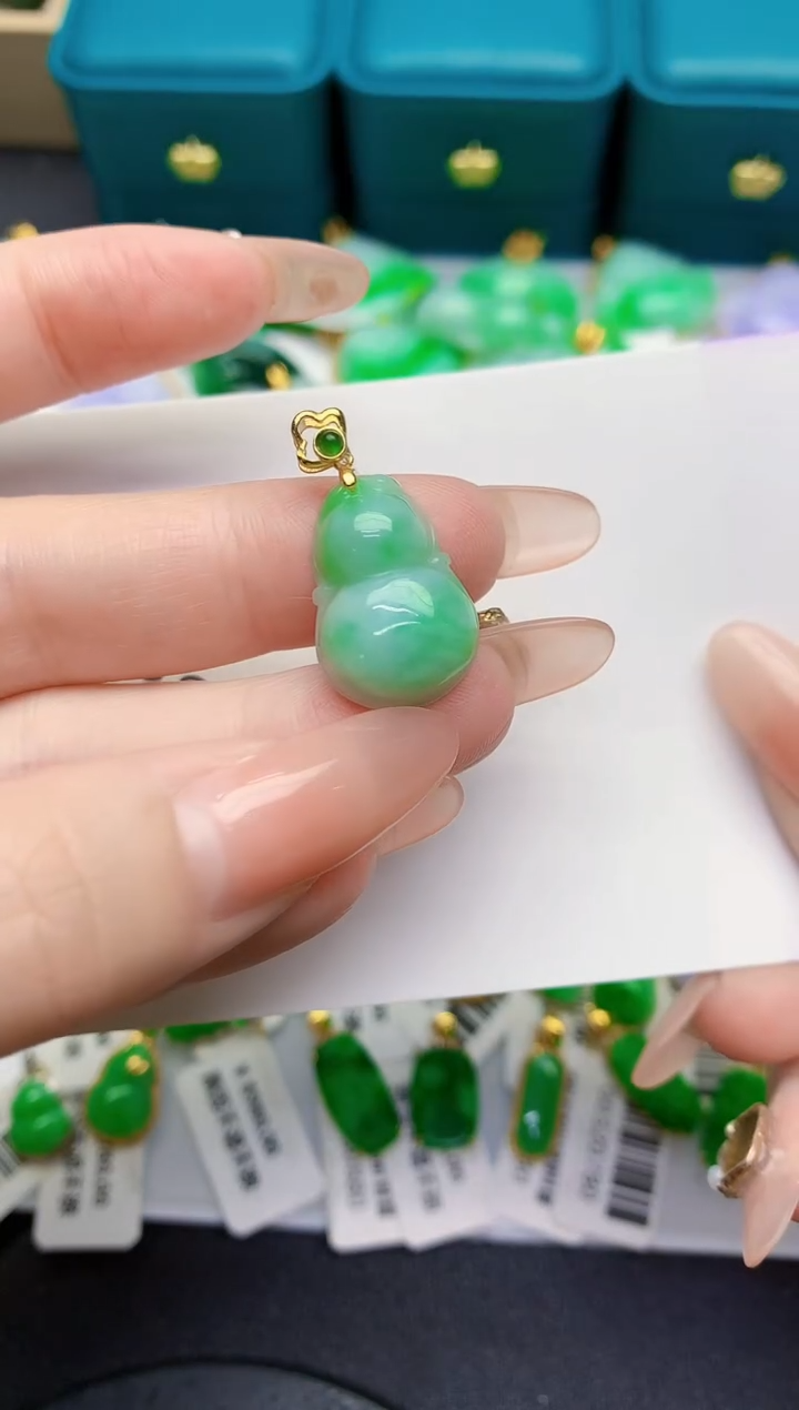 颈饰未镶嵌翡翠缅甸天然翡翠A货