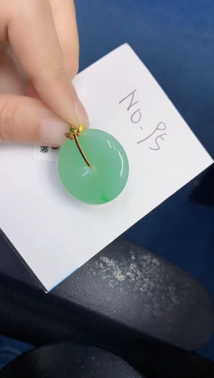 【闪购商品】翡翠颈饰18K金镶嵌000000000