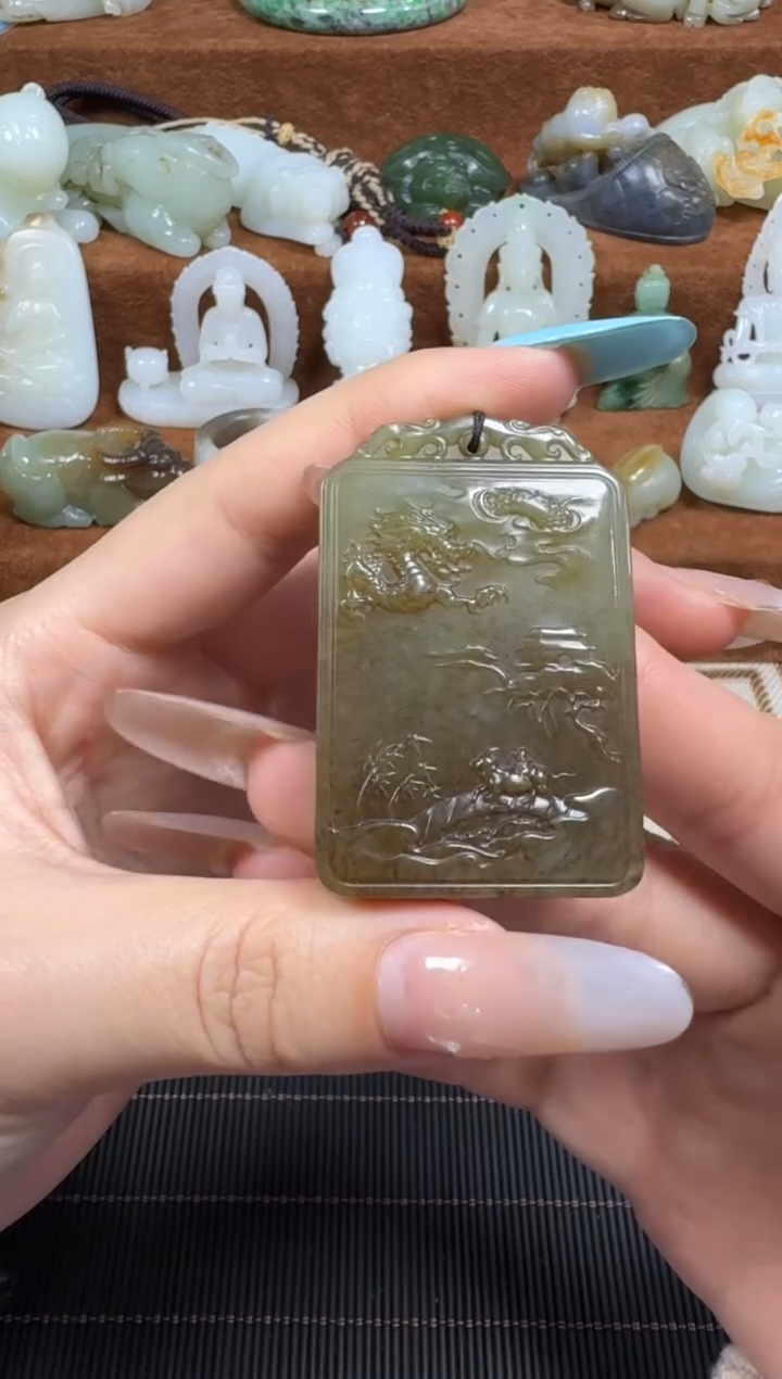 颈饰未镶嵌和田玉1