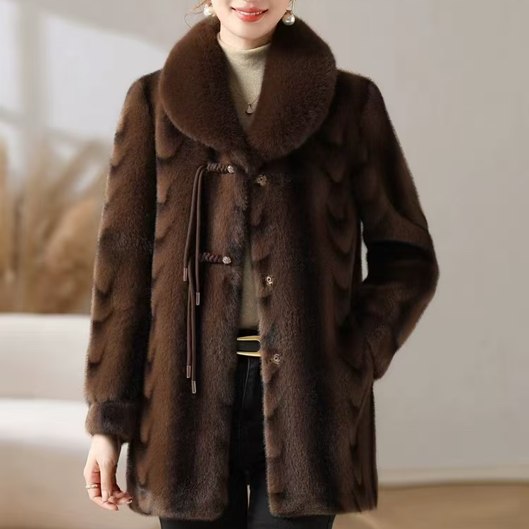 【PC热卖推荐】中年妈妈水貂绒皮毛一体外套冬装阔太太中长款