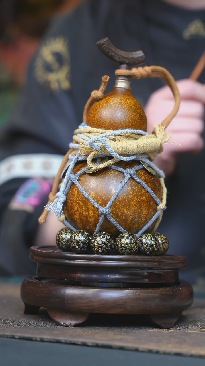 【闪购商品】YH148大漆酒葫芦不包手串及旋转底座