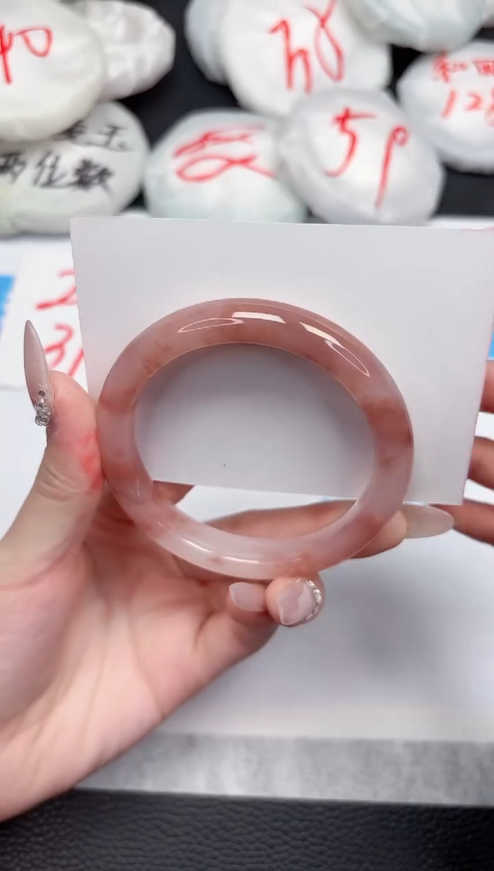 【闪购商品】石英质玉手镯未镶嵌333-57