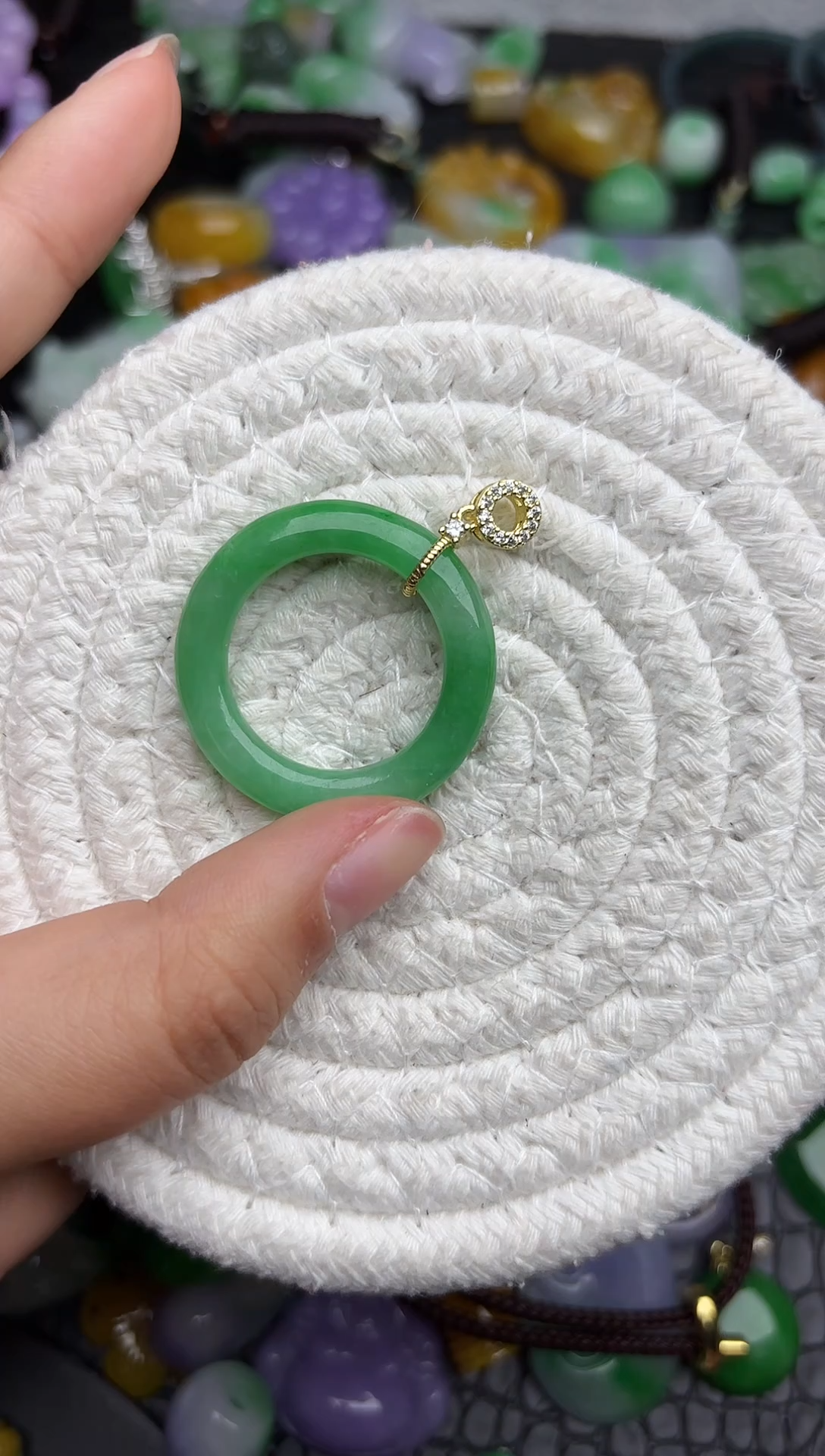 颈饰未镶嵌翡翠缅甸翡翠吊坠