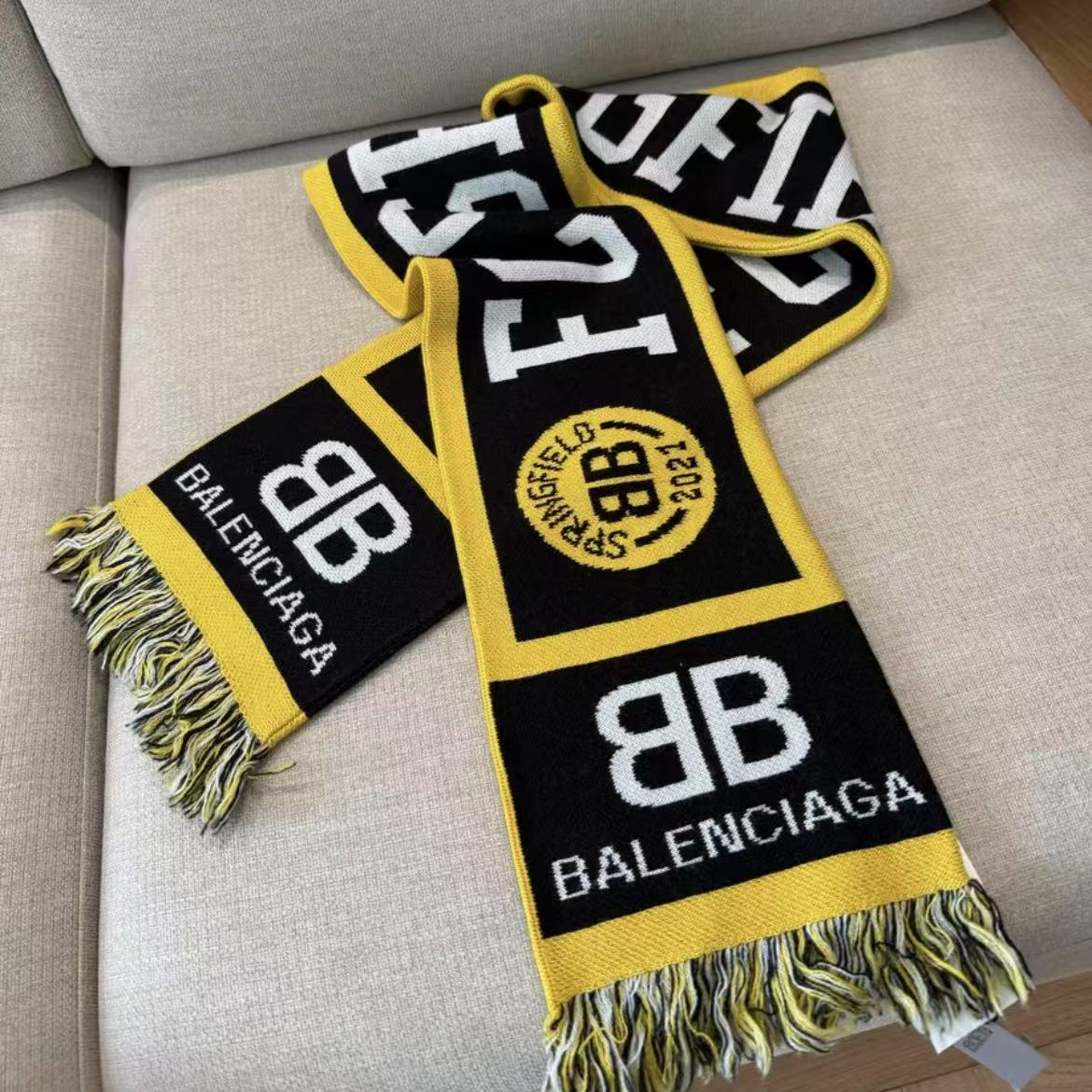未使用 Balenciaga/巴黎世家 Soccer提花围巾