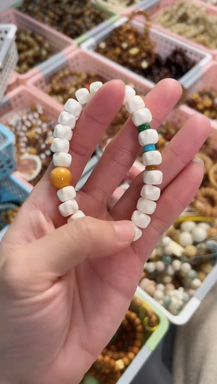 【闪购商品】石英质玉（黄龙玉）手串未镶嵌牛骨搭配黄龙玉