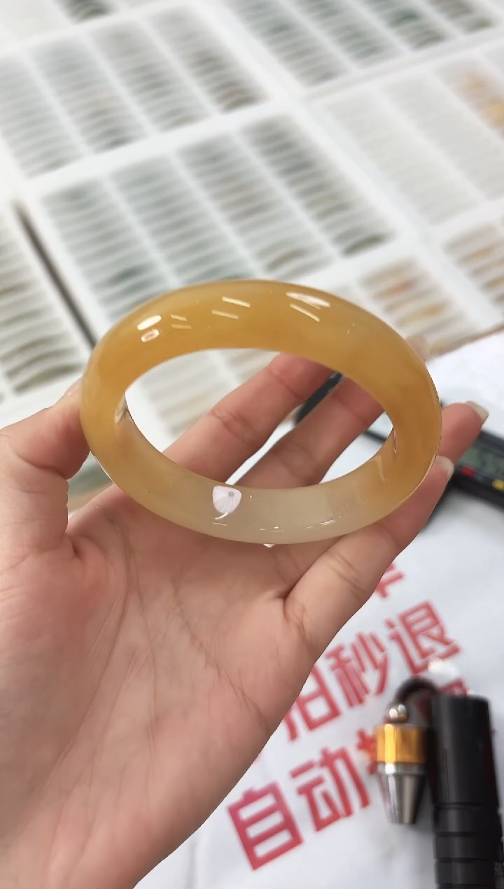 未镶嵌手镯石英质玉58-55HU