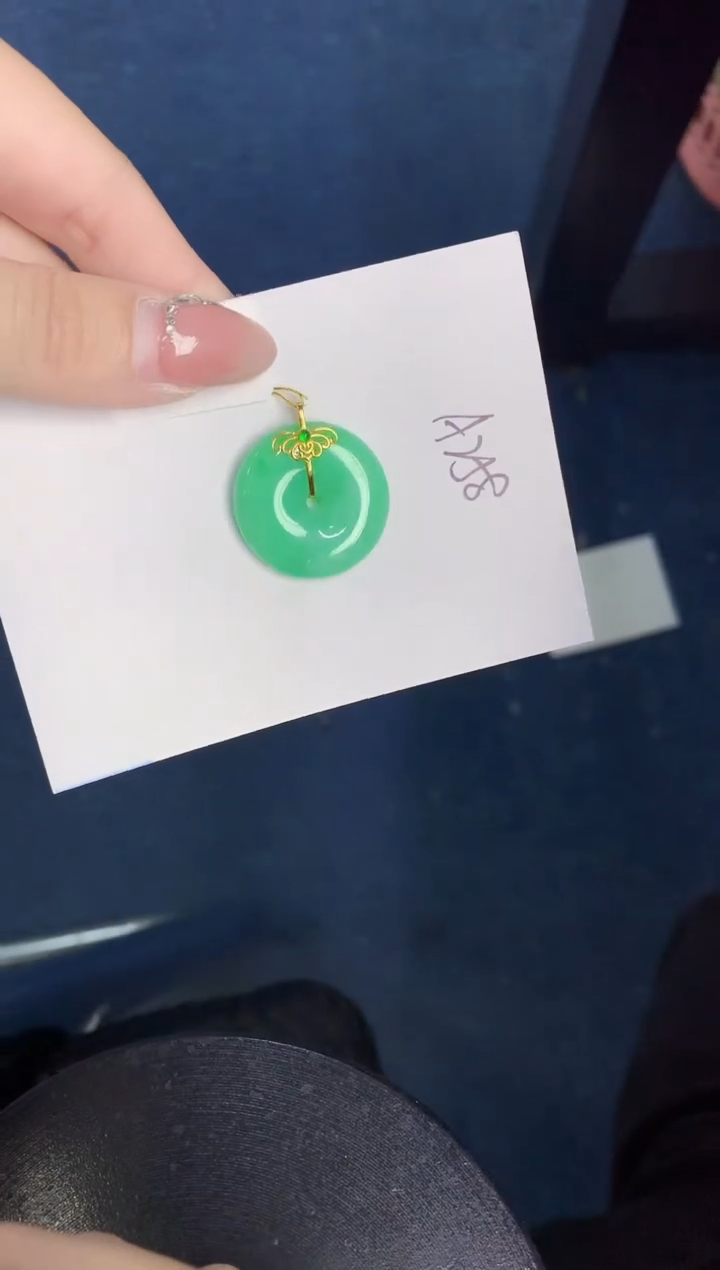 【闪购商品】翡翠颈饰18K金镶嵌000000000