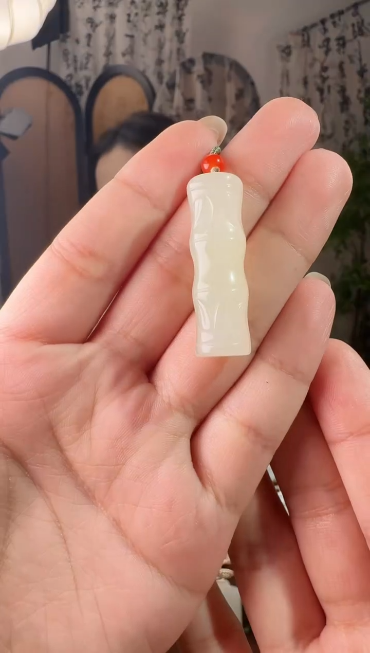 颈饰未镶嵌和田玉竹节