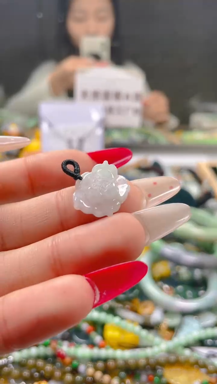【闪购商品】翡翠颈饰未镶嵌/F/翡翠A货一图一物