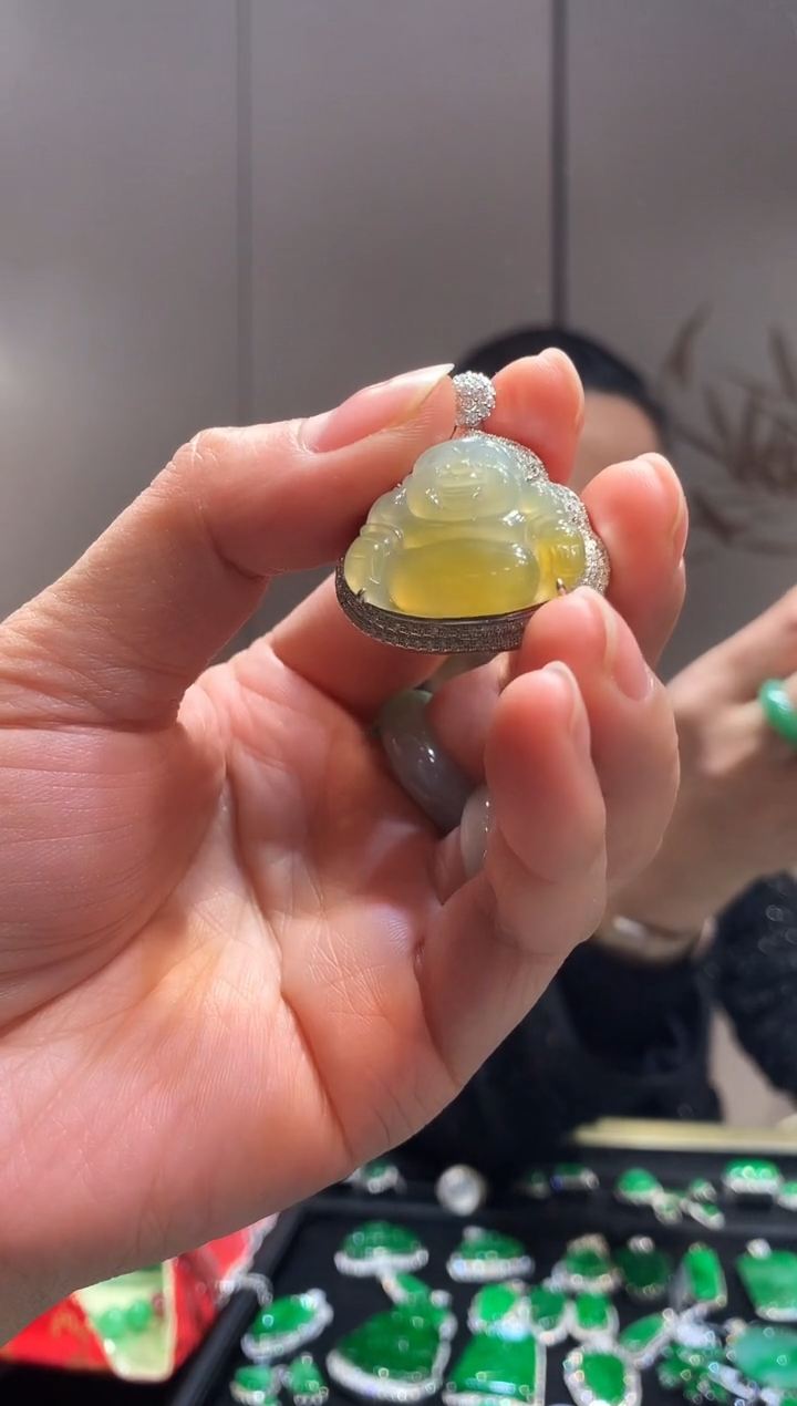 【闪购商品】翡翠吊坠(不含链)18K金镶嵌佛公