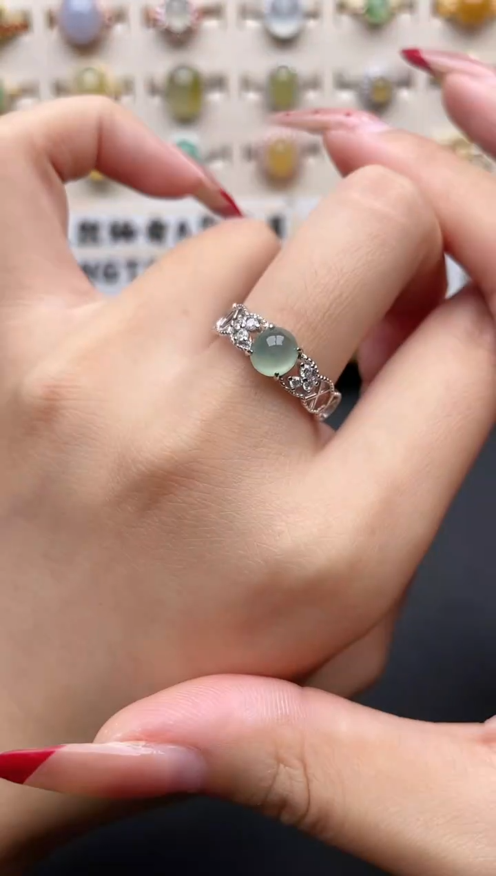 【闪购商品】翡翠戒指银S925镶嵌一物一证一礼盒