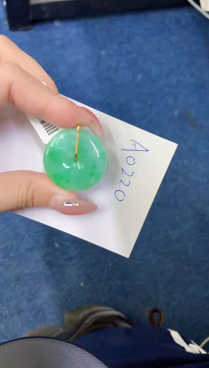 【闪购商品】翡翠颈饰18K金镶嵌0000000000