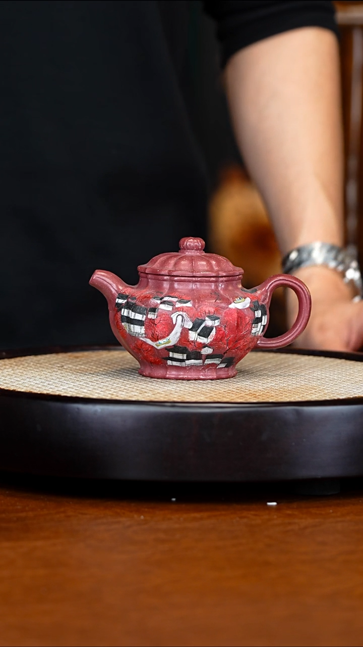 宜兴紫砂 DXY 霁红砂 筋纹掇只 270cc 蒋蓉牡丹画 