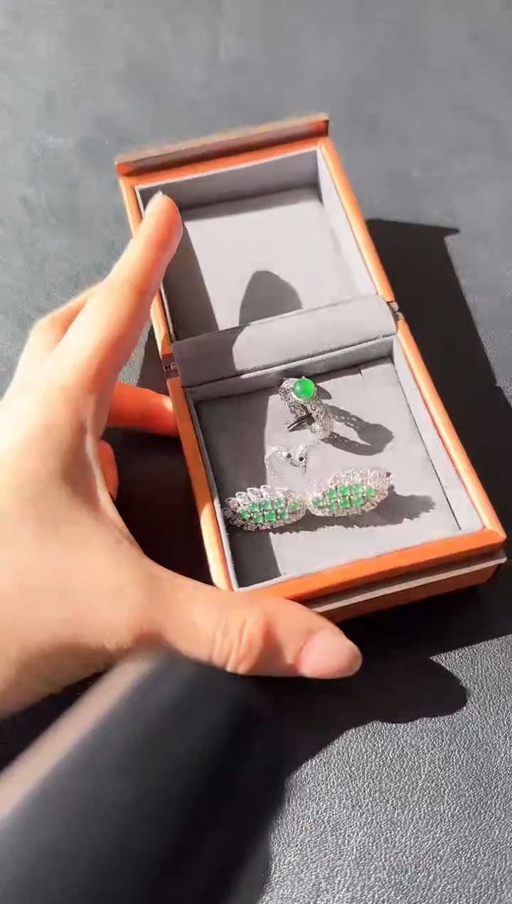 【闪购商品】翡翠吊坠(不含链)银S925镶嵌套装