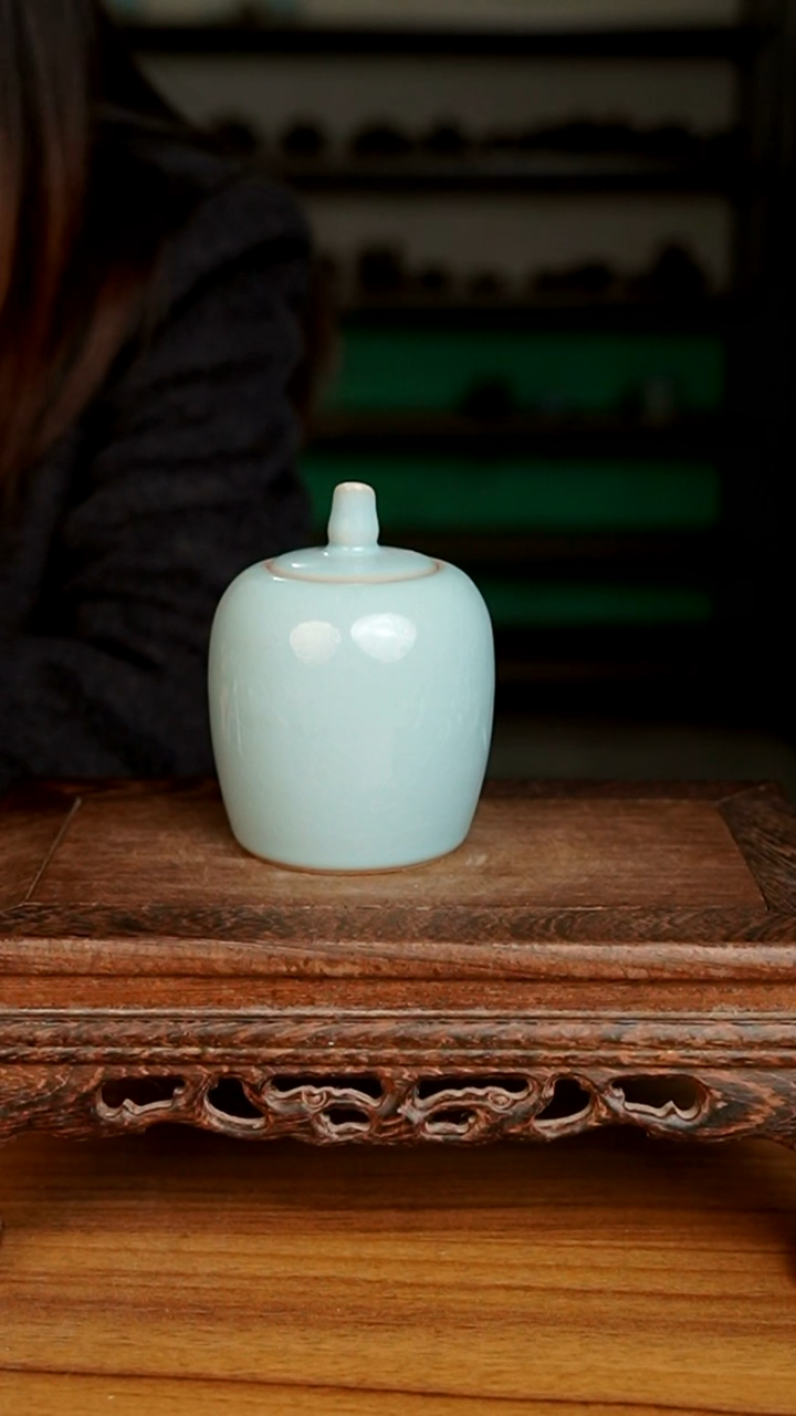 杯天青醒茶罐开片微微不完美