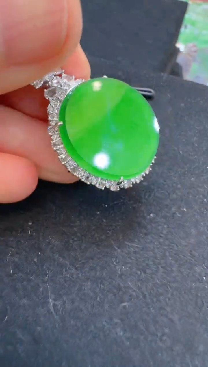 翡翠18K金镶嵌吊坠(不含链)多样性团购发一件