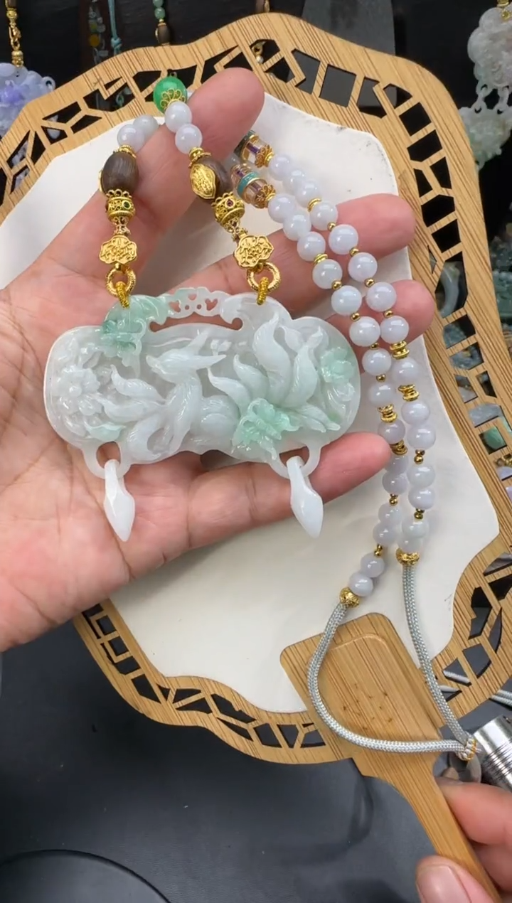 【闪购商品】翡翠颈饰未镶嵌拍照