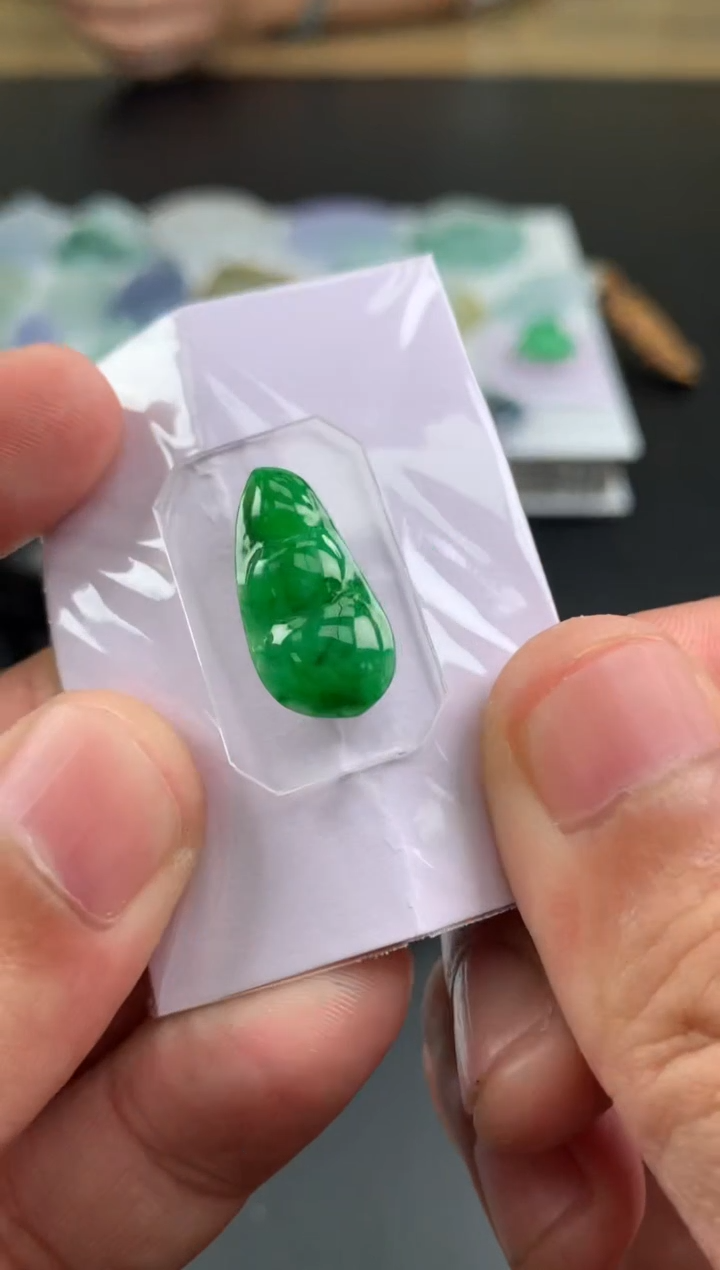 【闪购商品】定制翡翠未镶嵌翡翠