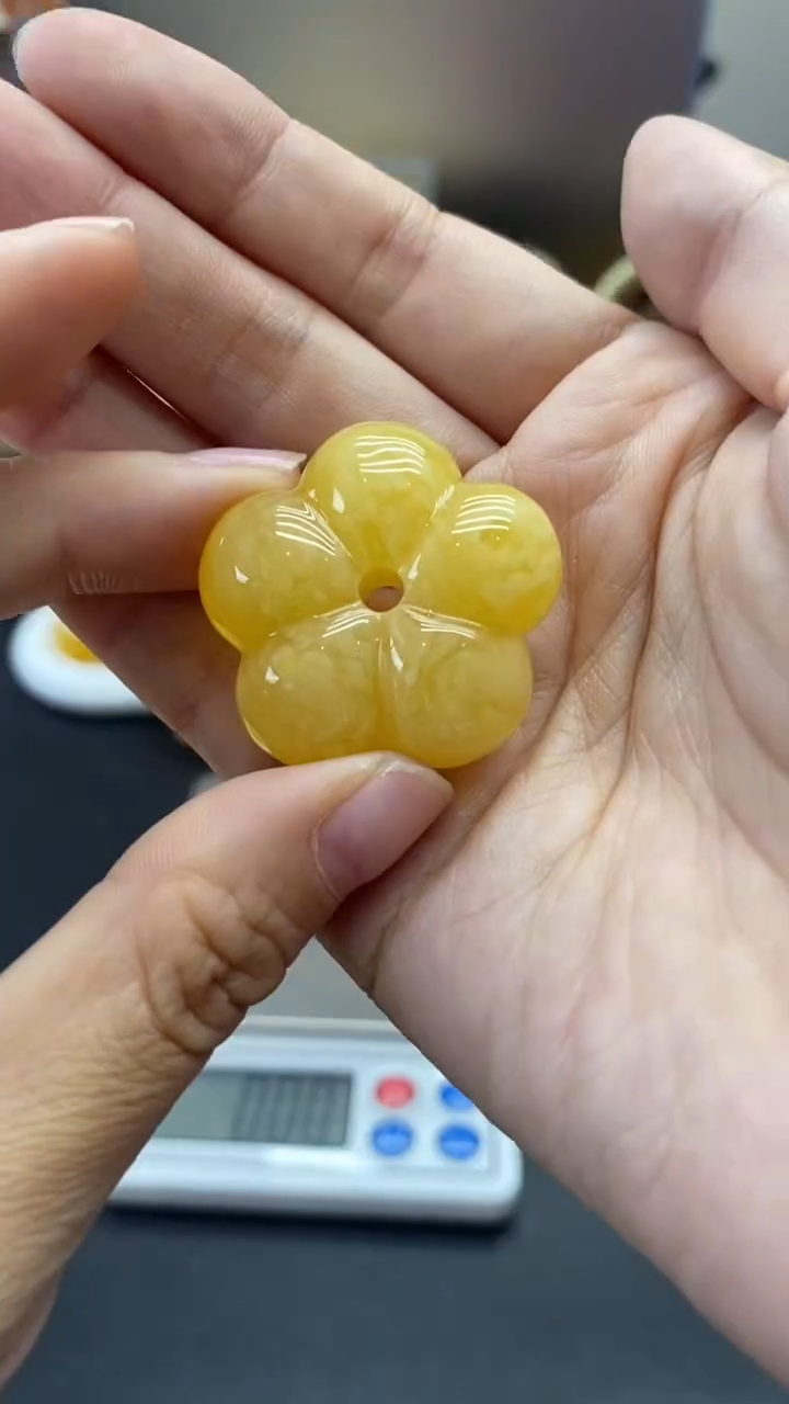 琥珀未镶嵌珠宝奇石2539