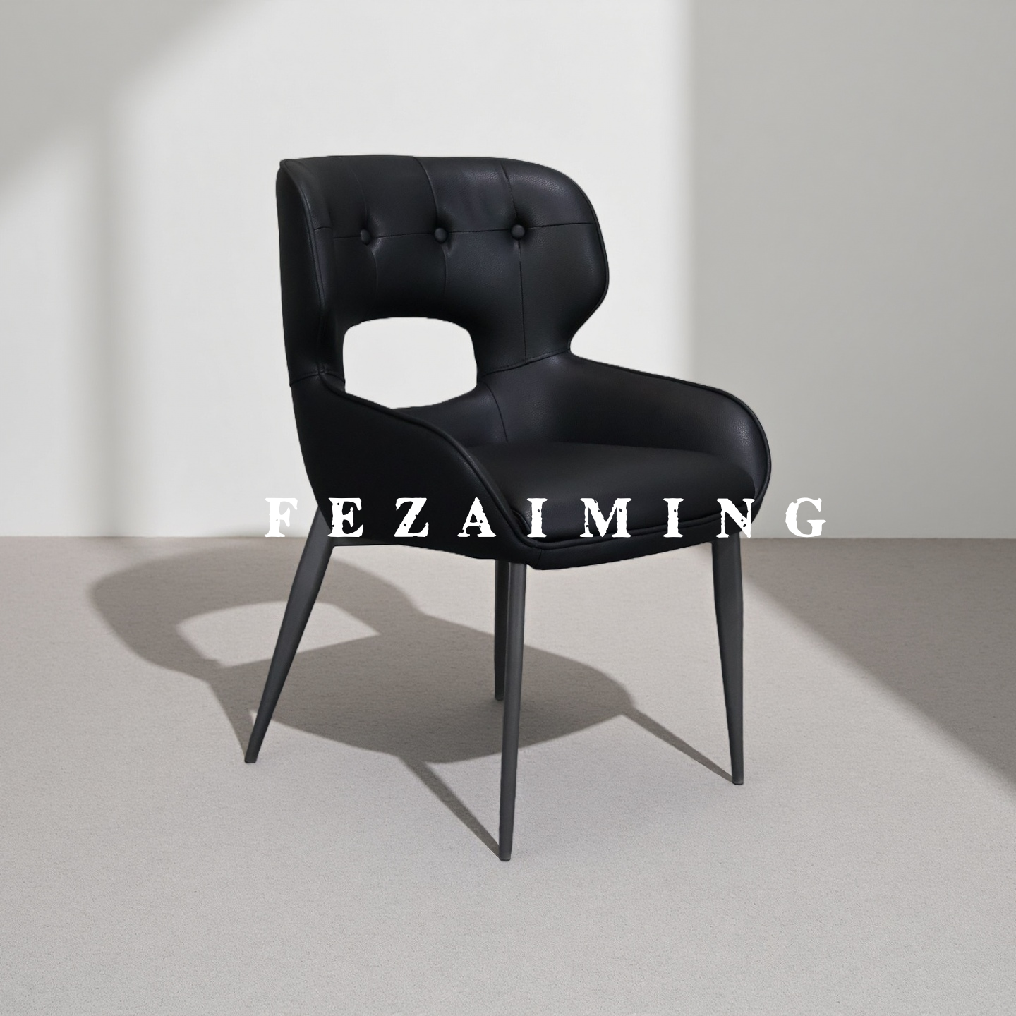 意式极简家用黑色椅子设计师扶手轻奢高级感靠背椅