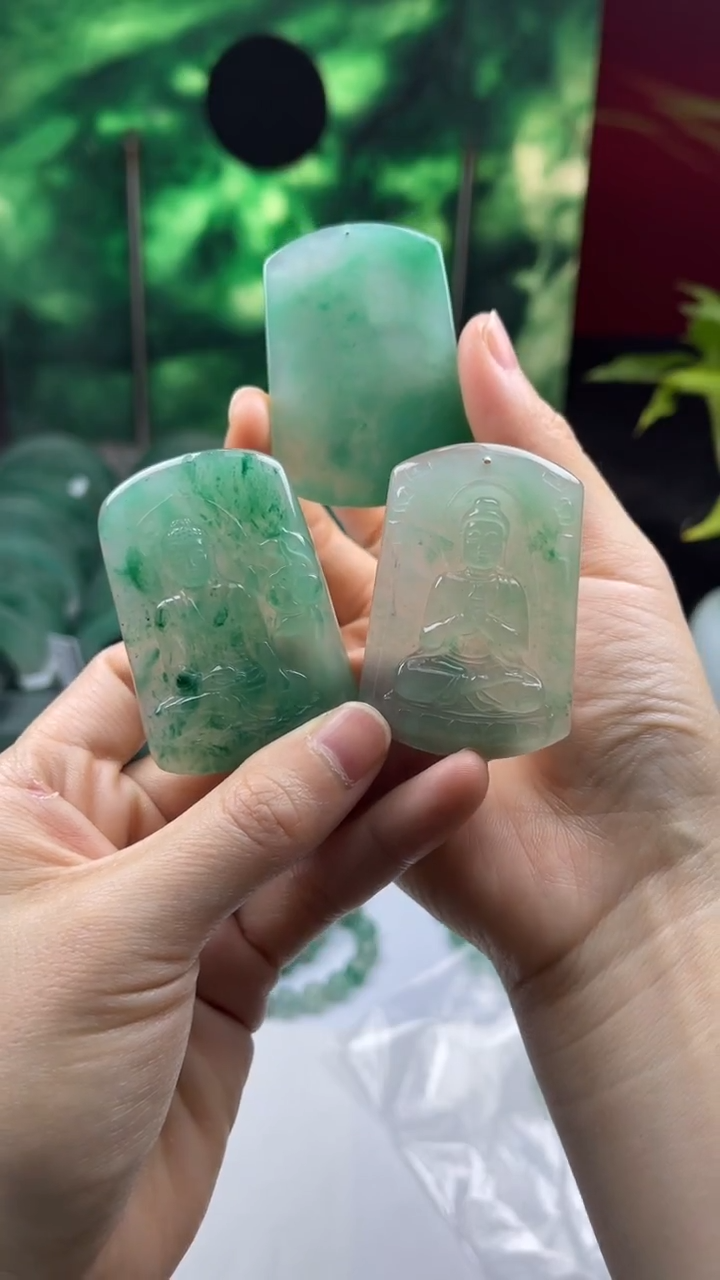 【闪购商品】石英质玉颈饰未镶嵌天然非洲翠吊坠多样性发一件