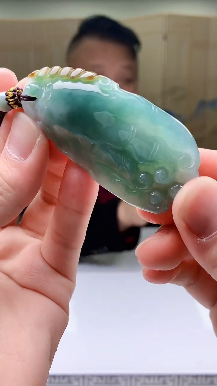 【闪购商品】定制翡翠未镶嵌4969bb-毛货挂件