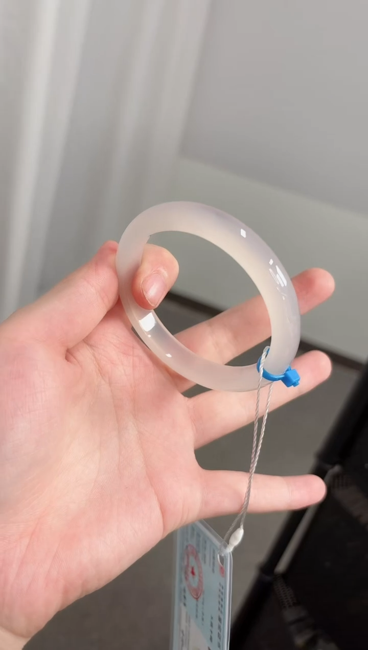 玛瑙/玉髓手镯未镶嵌56圈