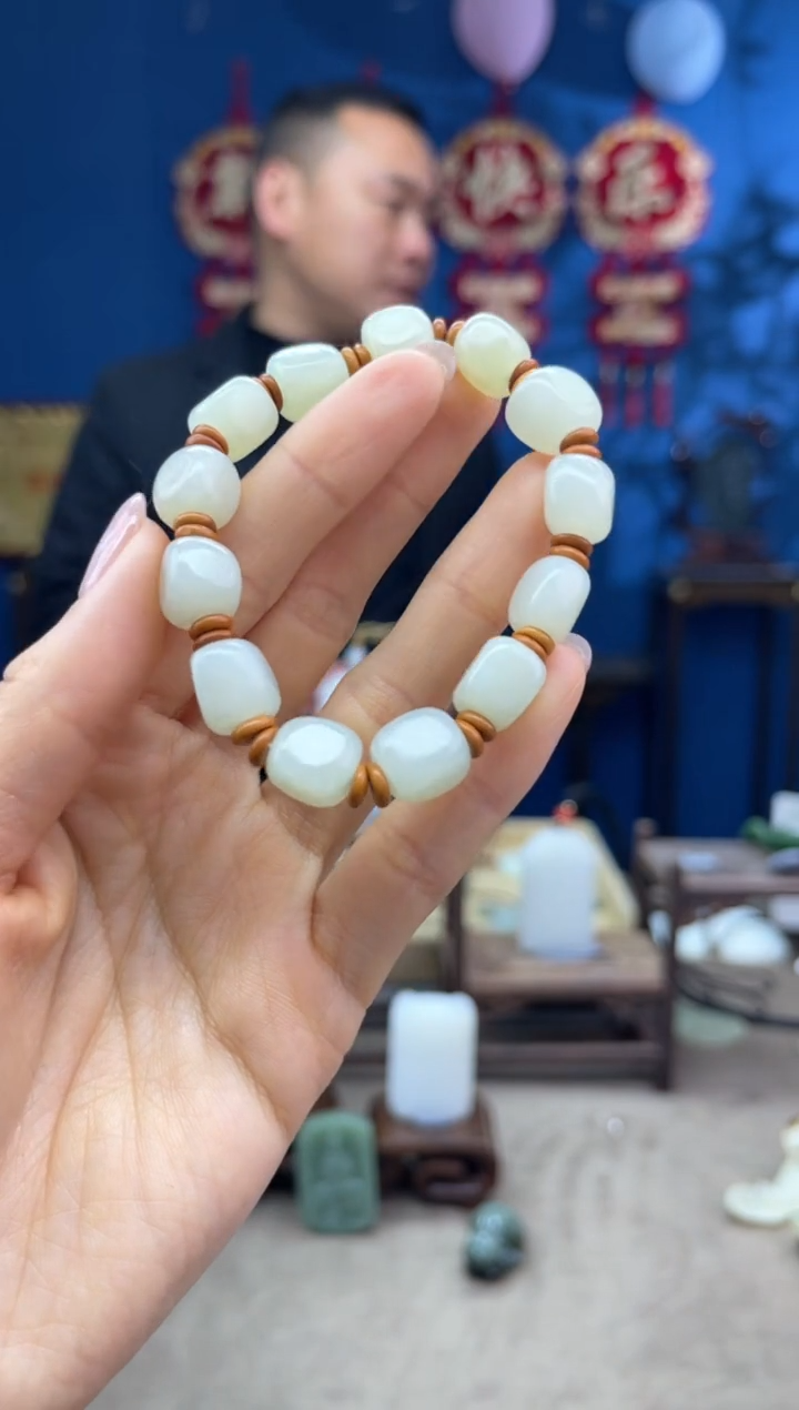 【闪购商品】和田玉颈饰未镶嵌1