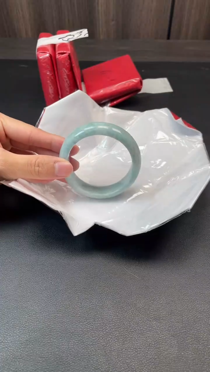 未镶嵌手镯翡翠335