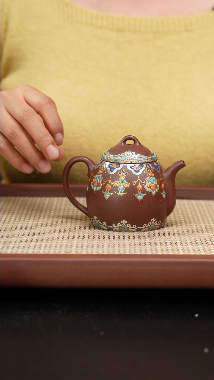 【闪购商品】紫砂茶壶底曹清珐琅彩集思