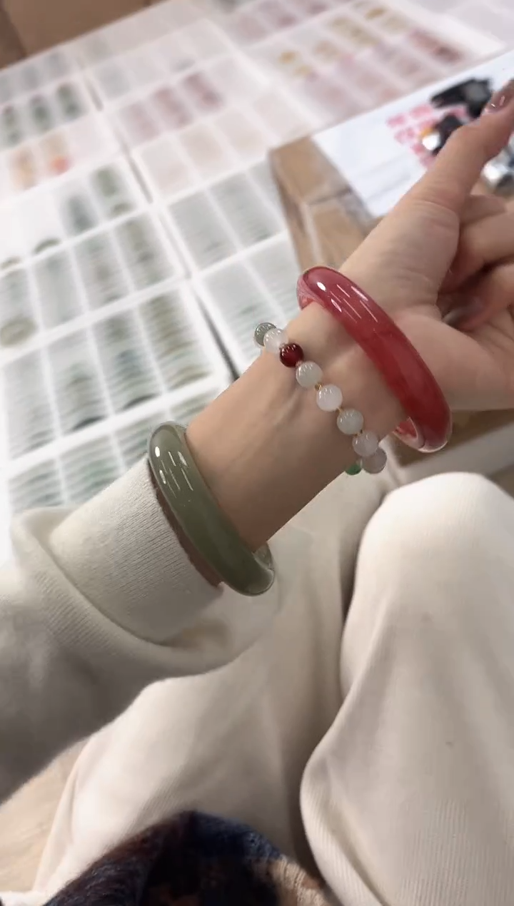 未镶嵌手镯石英质玉43-60HO