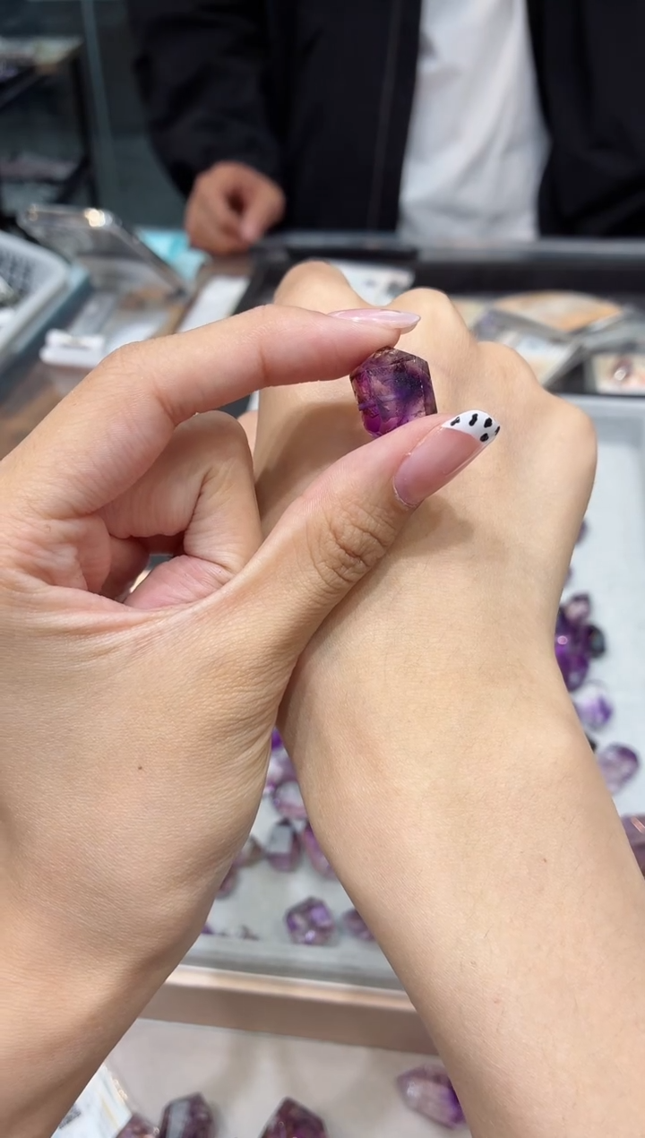 其他未镶嵌水晶超七原石已打孔662