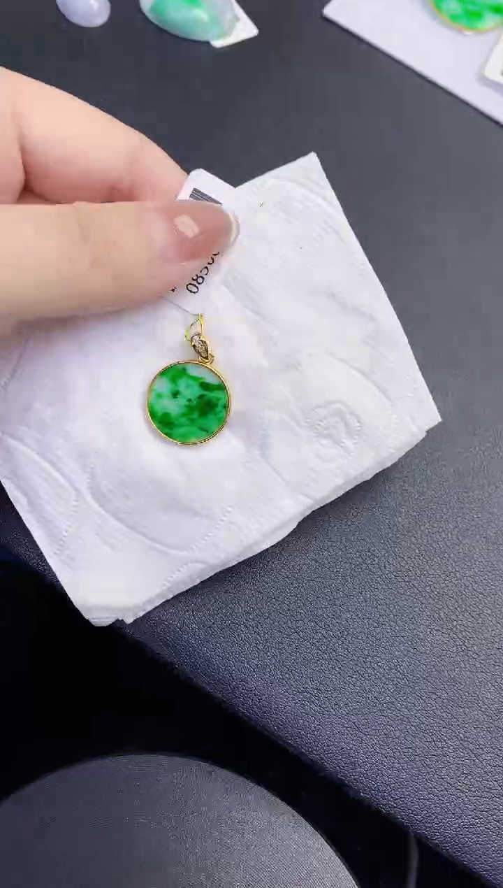 颈饰未镶嵌翡翠缅甸天然翡翠a货