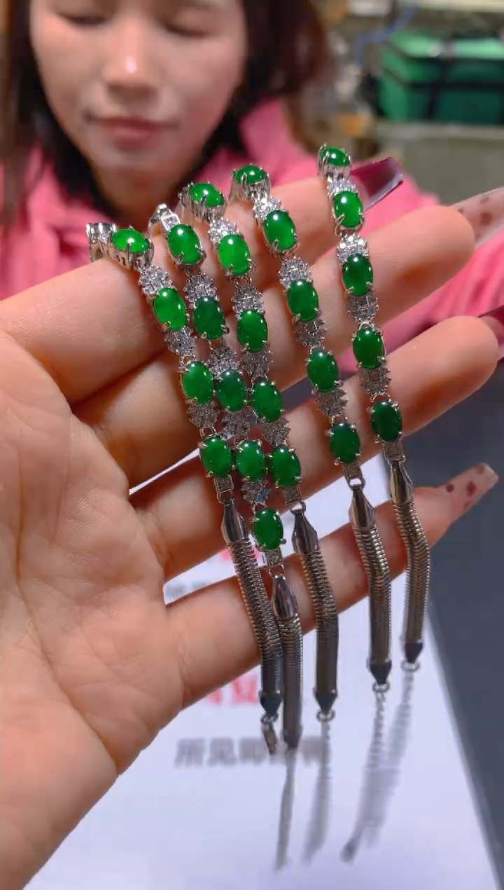 未镶嵌手链翡翠多样性发一