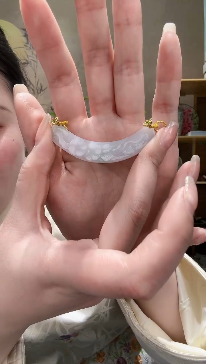 【闪购商品】翡翠颈饰未镶嵌吊坠