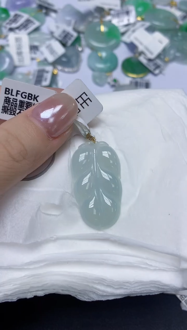 翡翠18K金镶嵌颈饰天然缅甸翡翠A货百元以上9元证书费自理